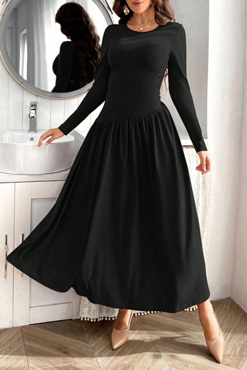 Ruched Round Neck Long Sleeve Dress Chic & Figure-Flattering Dress For Women Luxury Black Dress Stevvex
