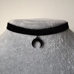 Black Crescent Moon Necklace Pi-Mart