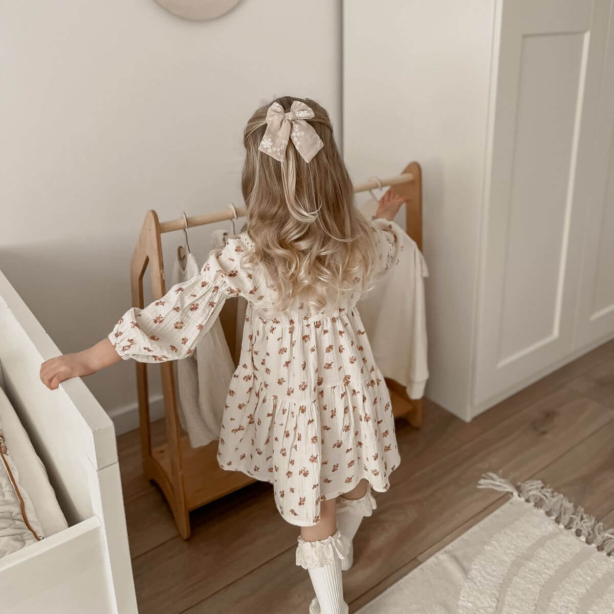 Wooden Clothing Rack - SJB-DIAMOND ELITES