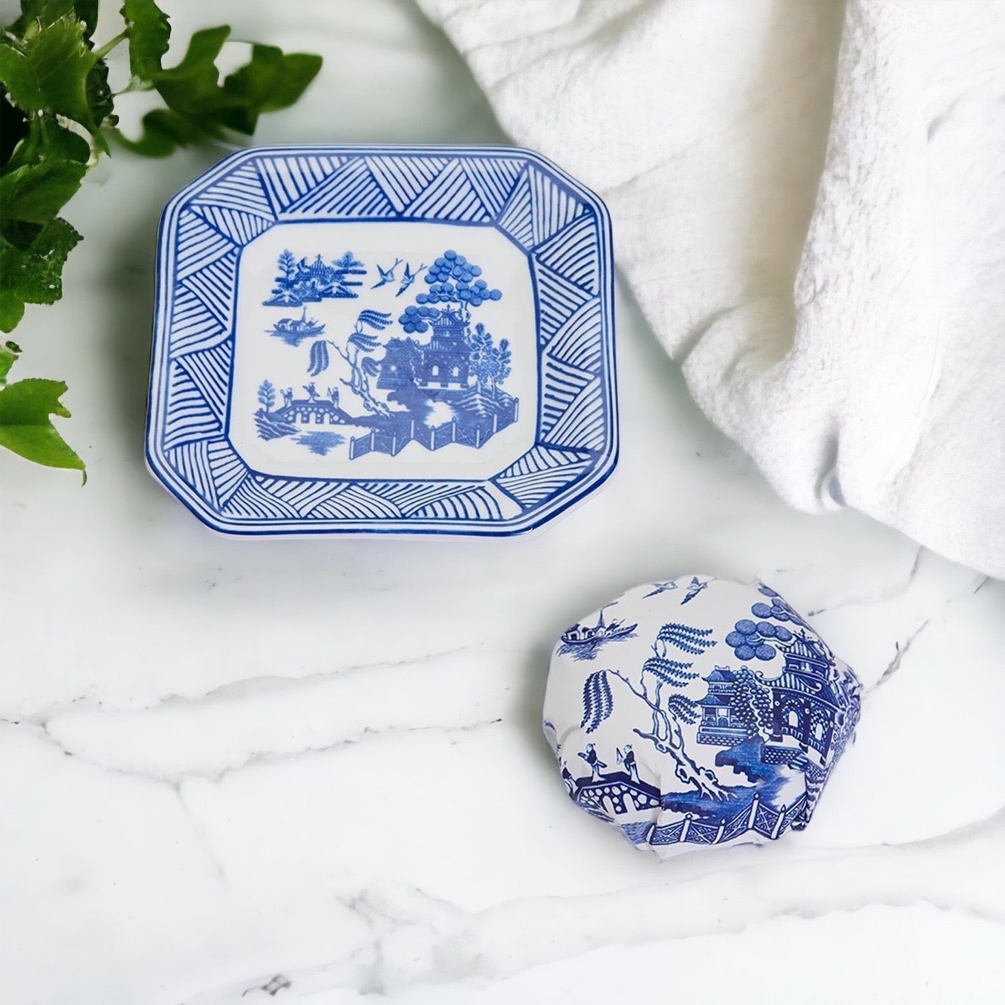 Chinoiserie Soap And Trinket Dish Set - Decorative Ceramic Soap Tray Gift BandsCo Straps