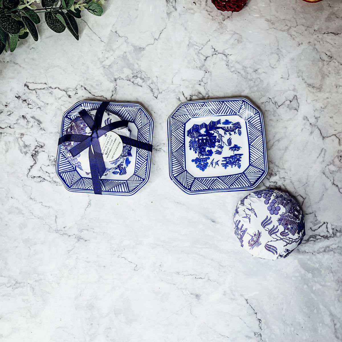 Chinoiserie Soap And Trinket Dish Set - Decorative Ceramic Soap Tray Gift BandsCo Straps