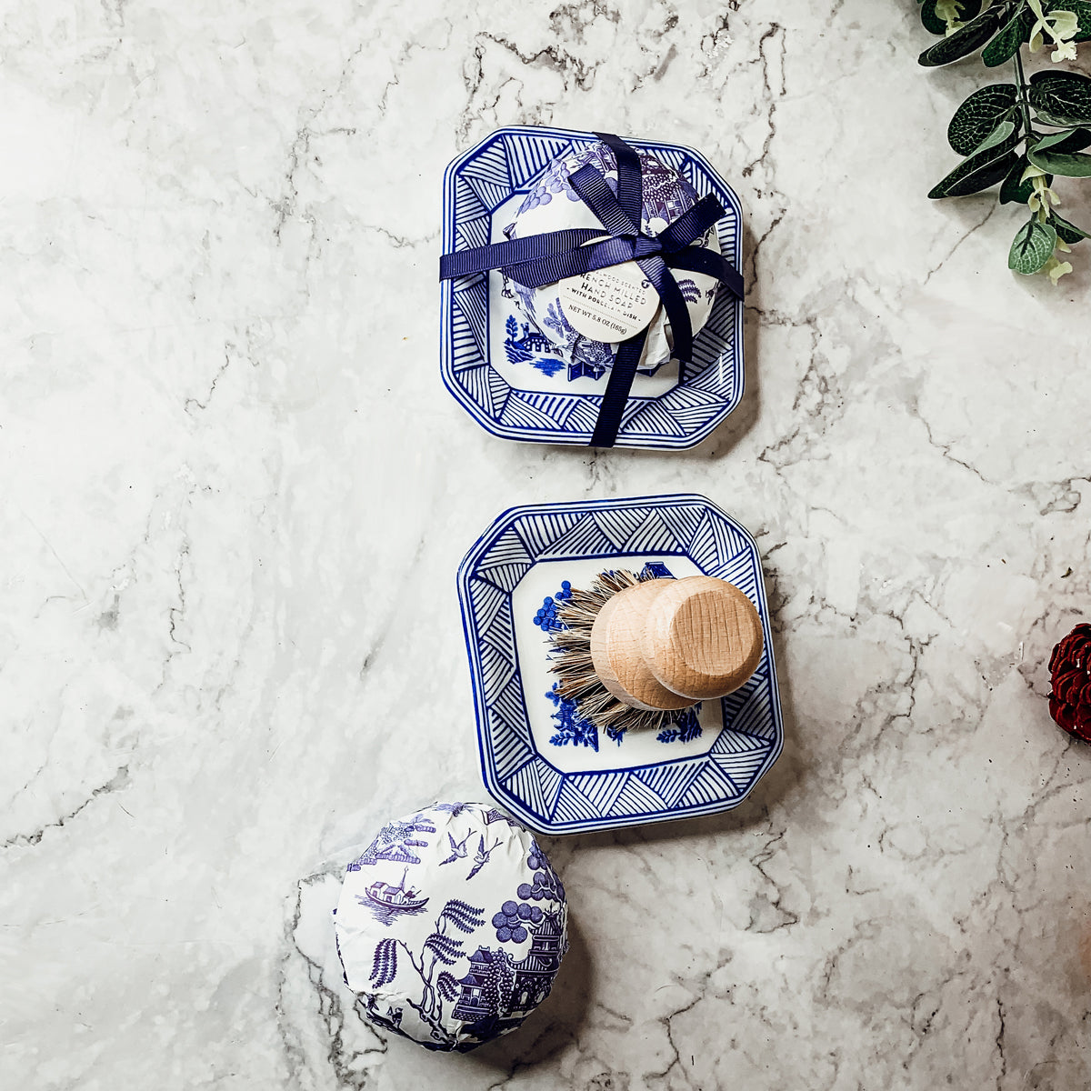 Chinoiserie Soap And Trinket Dish Set - Decorative Ceramic Soap Tray Gift BandsCo Straps