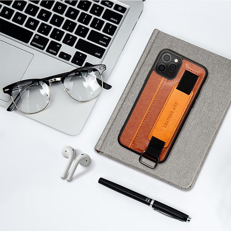 Classic Vintage Design Leather Belt Style With Strap Case for iPhone 14 13 12 Mini 11 Pro Max XS XR Max 8 7 6S Plus PU Leather Wristband Card Holder Full Cover Business Simple Iphone Case For Men And Women Stevvex