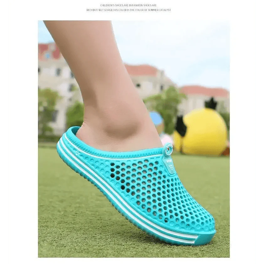 Classic Women Shoes Beach Closed Toe Slippers Unisex Hollow Out Casual Couple Flip Flops Garden Clogs  Non-slide Men And Women Slippers Stevvex