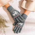 Colorful Christmas Deer Printed Warm Autumn Winter Comfortable Gloves For Men Women Cute Unisex Stylish Design Soft Full Finger Gloves Stevvex