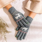 Colorful Christmas Deer Printed Warm Autumn Winter Comfortable Gloves For Men Women Cute Unisex Stylish Design Soft Full Finger Gloves Stevvex