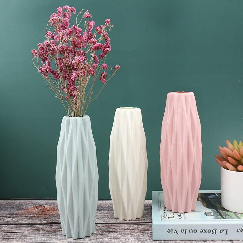 Creative Flower Vase White Imitation Ceramic Flower Pot Home Decor Plastic Vase Centerpieces and Events Ornamnet Decoration For Wedding Home Office Party Hotel Yard  Restaurant Patio Festive Furnishing Stevvex
