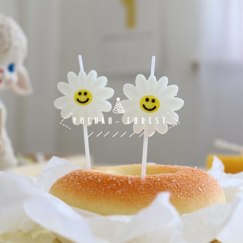 Cute Birthday Candle Daisy Birthday Candles Kids With Smiley Faces Children's Birthday Candles Birthday Cake Decorations Themed Party Supplies Lovely Flower Candles Daisy Shape Stevvex