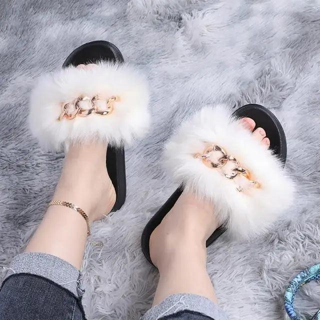 Cute Fluffy Ladies Indoor Warm Slippers Furry Luxury Flip Flops   Women's Fashion Flat Soft Flip Flops Stevvex