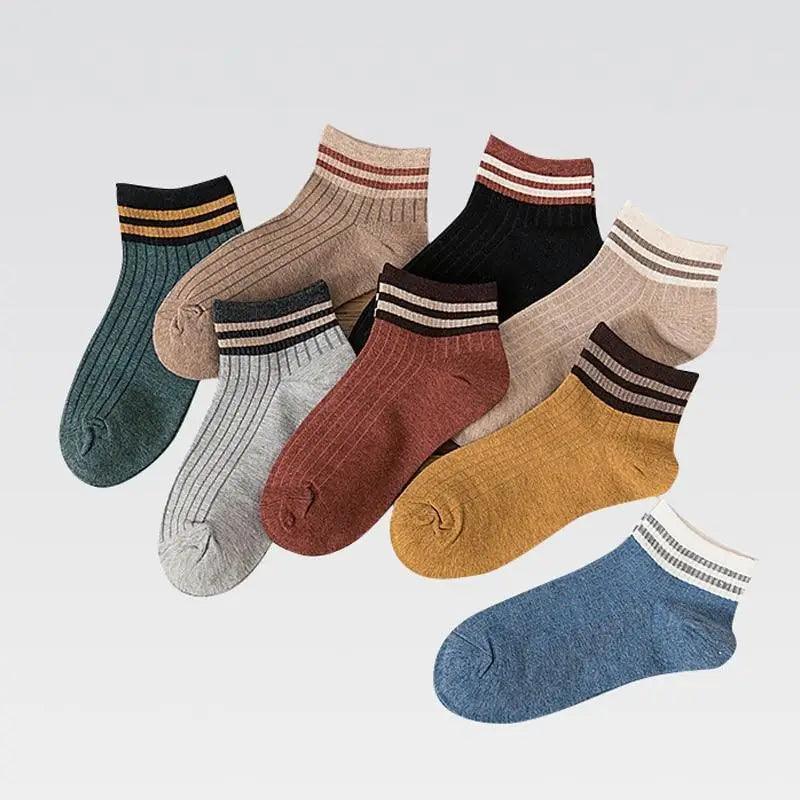Cute Heart Design 4 Pairs Socks For Women Fashion Spring Cotton Modern Girls Casual Outdoor Socks For Women Stevvex
