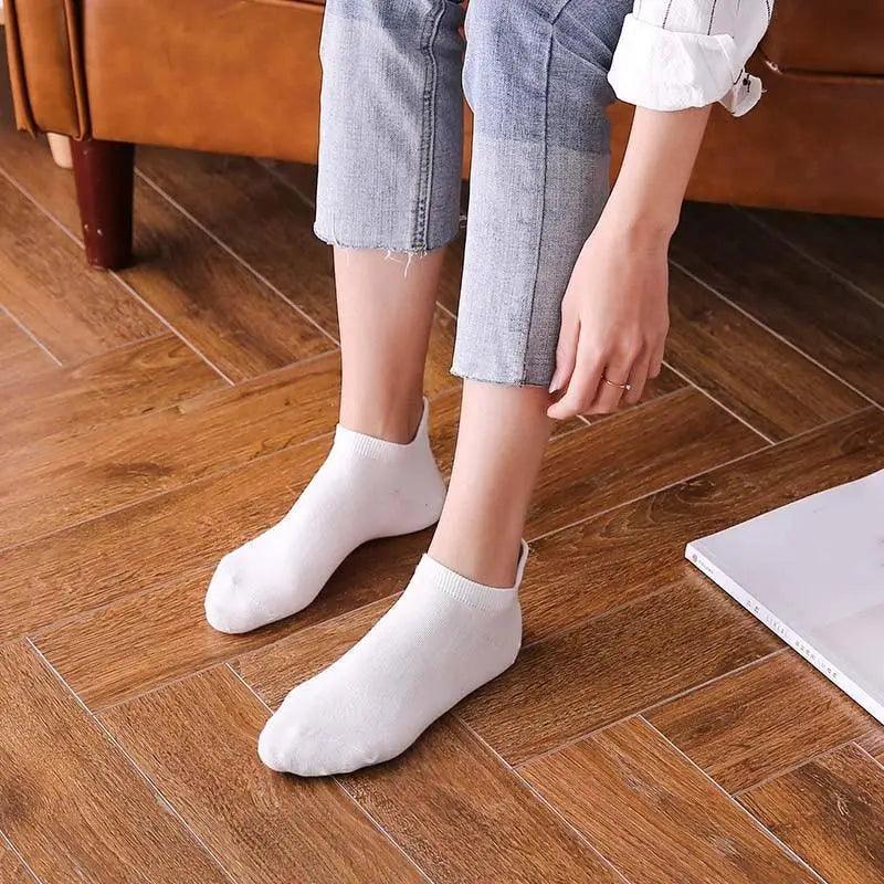 Cute Heart Design 4 Pairs Socks For Women Fashion Spring Cotton Modern Girls Casual Outdoor Socks For Women Stevvex