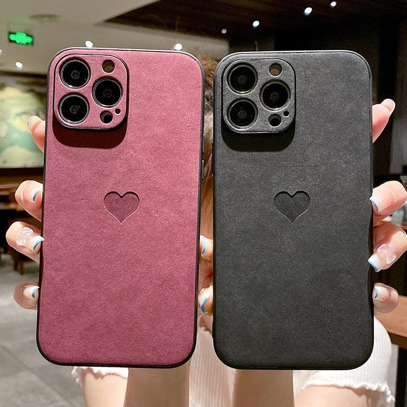 Cute Love Heart Leather Phone Case Soft Shockproof Case for Women Fashion Love Heart Leather Phone Case For iPhone 13 12 11 Pro Max X XR XS Max Camera Protection Soft Back Phone Cover For Couples Stevvex