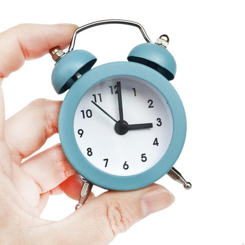Cute Mini Metal Round Alarm Clock Desk Table Electronic Digital Clock Twin Bell Alarm Clock Metal Frame 3D Dial with Backlight Function Desk Table Clock for Home & Office Bedroom Living Room Alarm Clock Creative Home Decoration Stevvex
