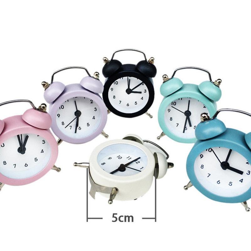 Cute Mini Metal Round Alarm Clock Desk Table Electronic Digital Clock Twin Bell Alarm Clock Metal Frame 3D Dial with Backlight Function Desk Table Clock for Home & Office Bedroom Living Room Alarm Clock Creative Home Decoration Stevvex
