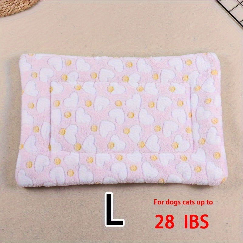 All-Season Dirt-Resistant Rectangular Pet Blanket - Comfortable Dog Paw Heart Print Pet Bed, 1pc Lootquake LLC