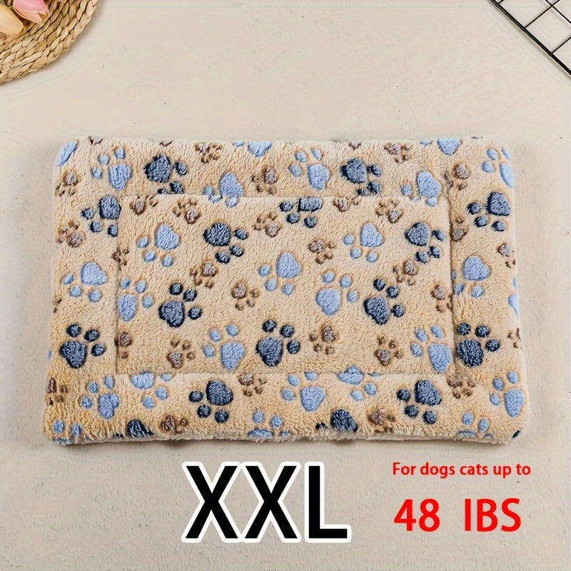 All-Season Dirt-Resistant Rectangular Pet Blanket - Comfortable Dog Paw Heart Print Pet Bed, 1pc Lootquake LLC