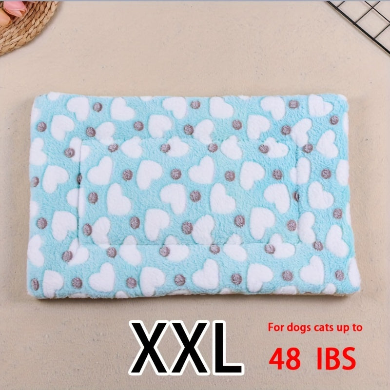 All-Season Dirt-Resistant Rectangular Pet Blanket - Comfortable Dog Paw Heart Print Pet Bed, 1pc Lootquake LLC