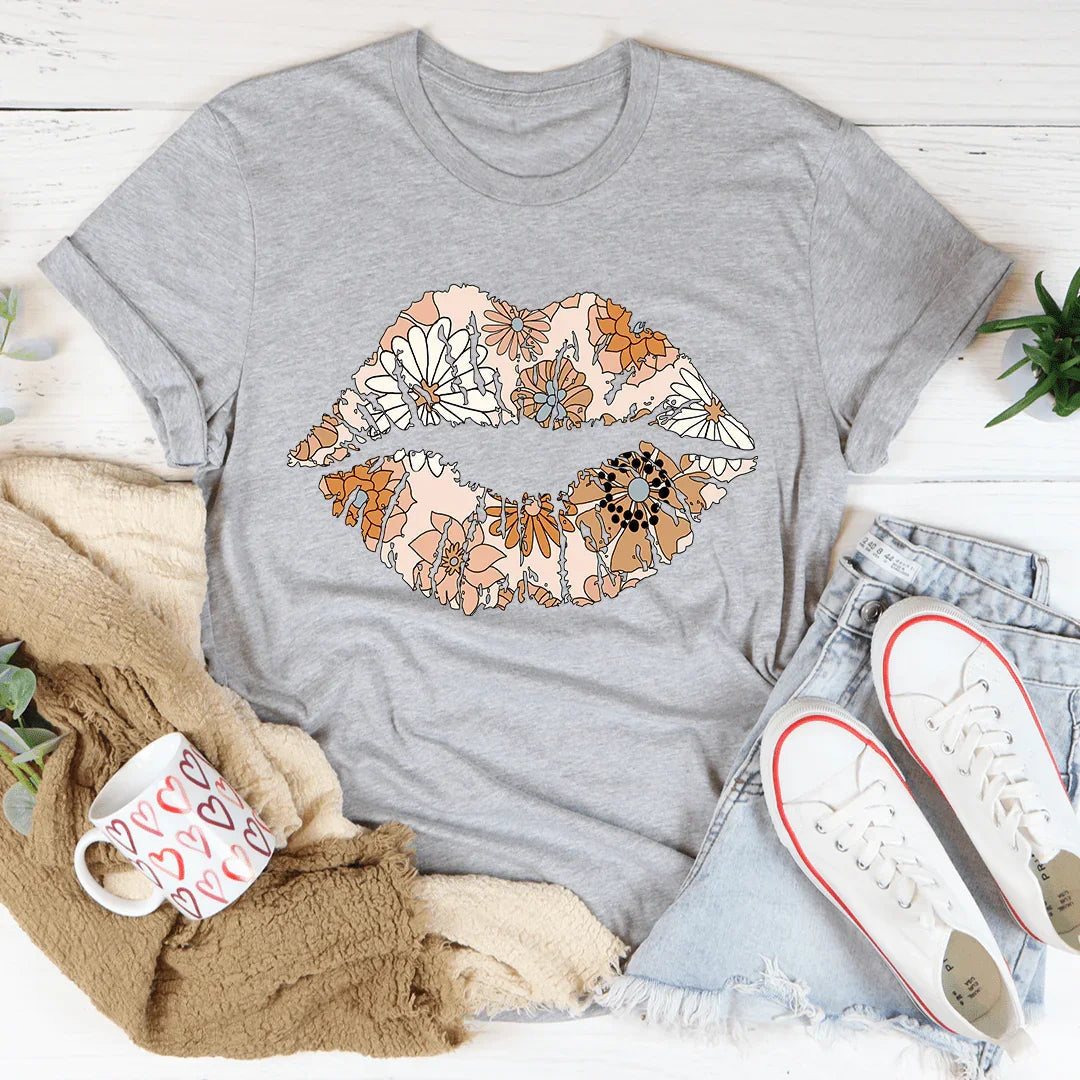 Daisy Lips Tee