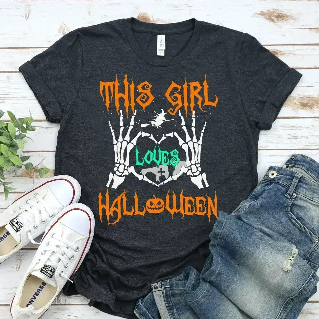 This Girls Loves Halloween T-shirt Femstylo