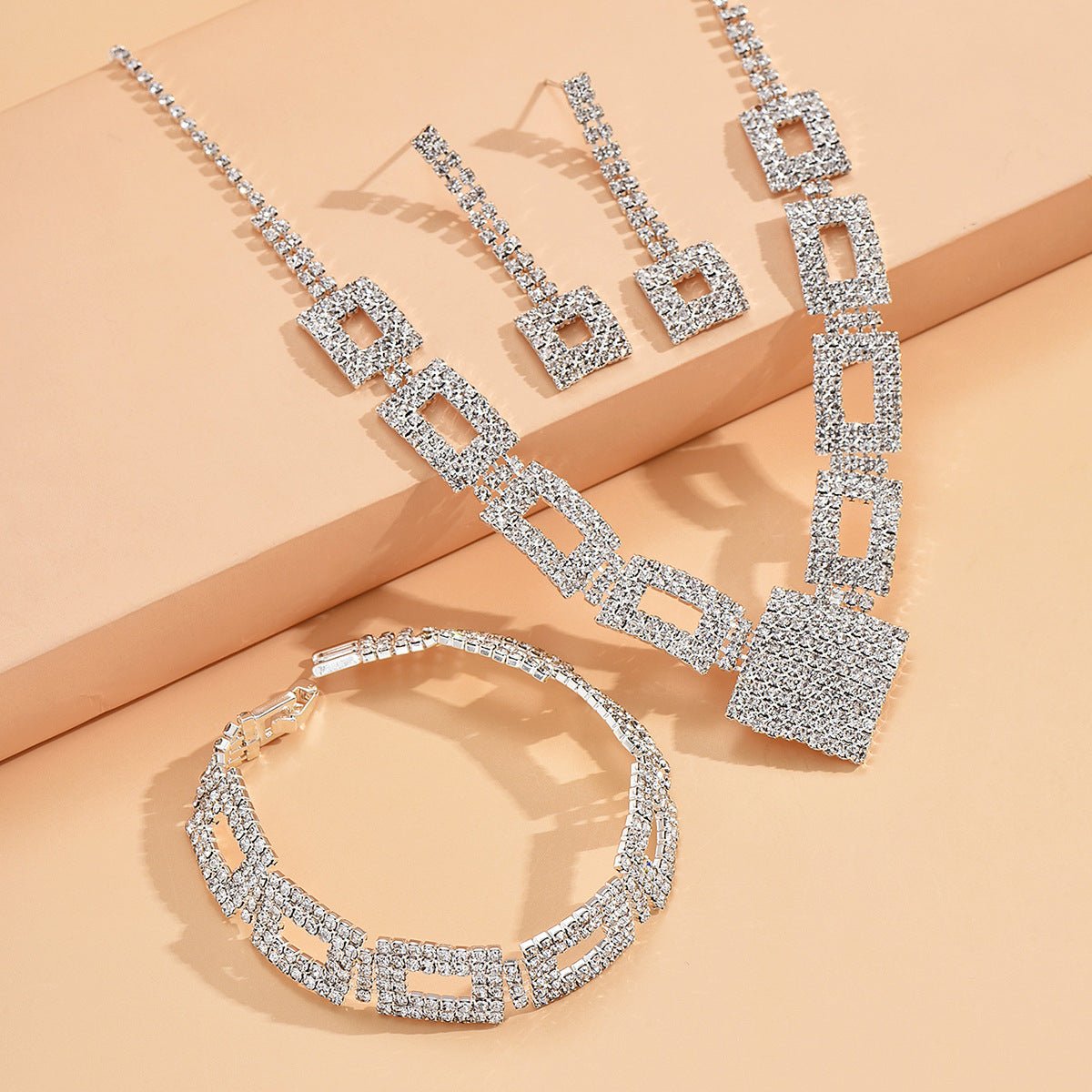 Dazzling 3-Piece Full Rhinestones Jewelry Set (MAC317)