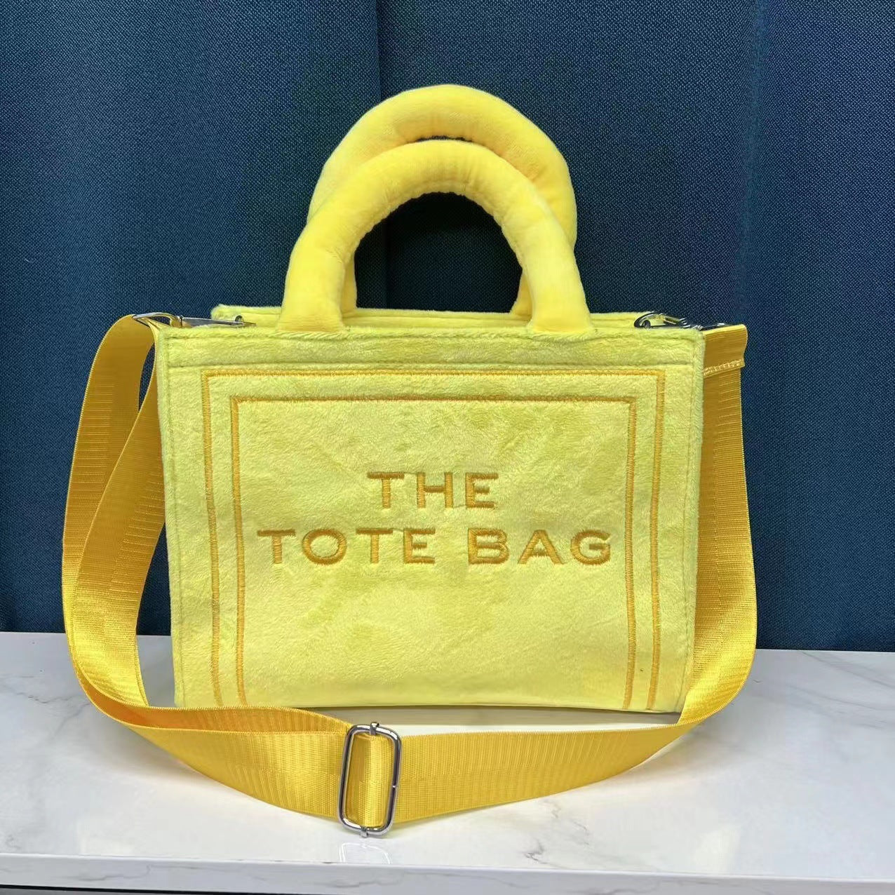 All-matching Fashion Plush Tote Handbag Women's Handbag Pi-Mart