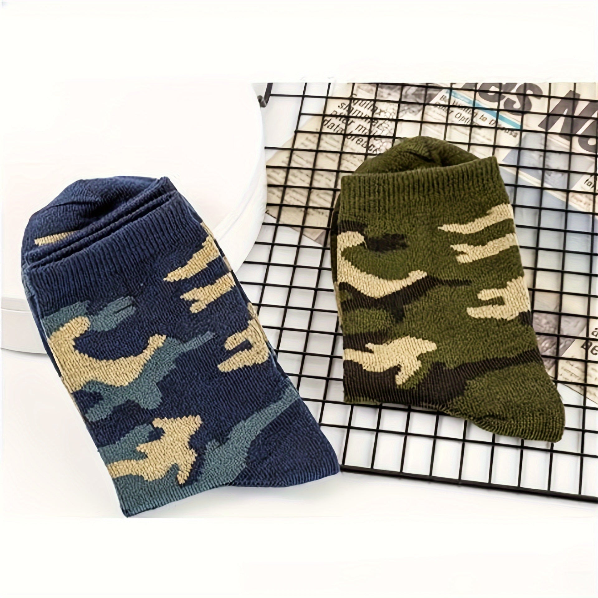 3 Pcs Men's Camo Sports Crew Socks - Durable, Stretchy, Ribbed Cuff for All Seasons Lootquake LLC