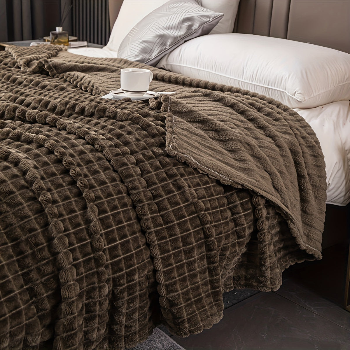 1pc Blanket Flannel/thick Blanket/grey/khaki/royal Blue/white/dark Gray/burgundy/beige/dark Brown/Silvery Gray/taro Purple/green/bedroom/guest Room/living Room/student Dormitory /car/sofa/travel Cute Multifunctional Blanket Lootquake LLC