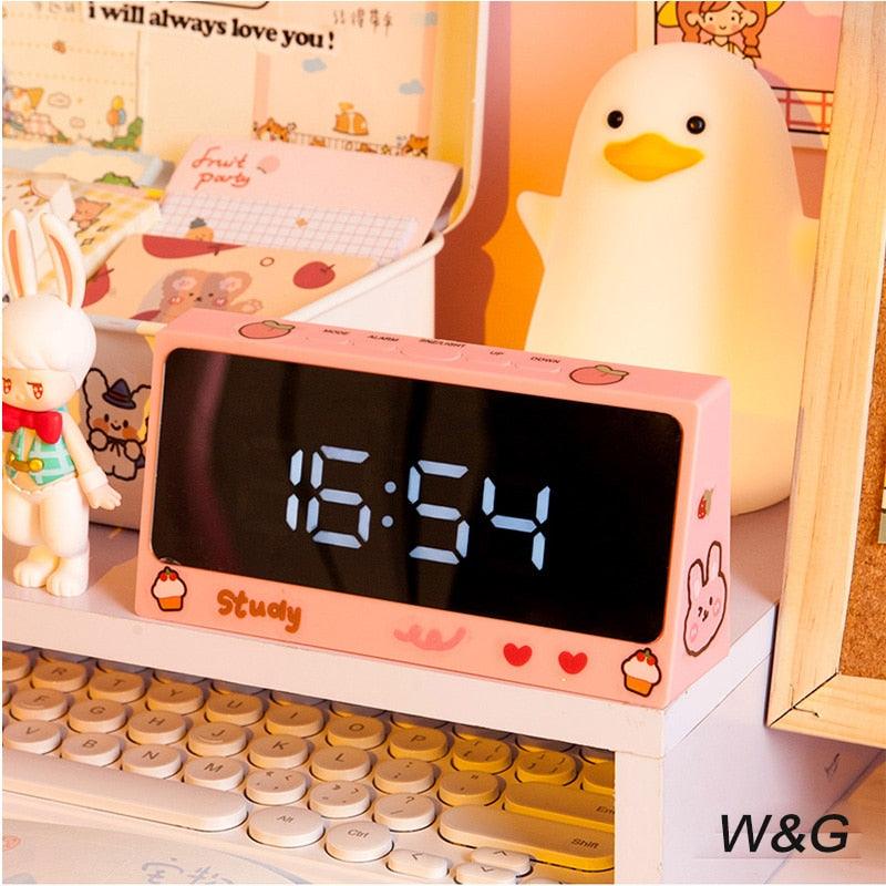 Digital Clock Table Clock Snooze Alarm Cute Silent Mirror Clock Student Desktop Mirror Surface LED Alarm Clock with USB Charger 12/24H Easy Snooze Function Adjustable Brightness Alarm Clocks for Bedroom LED Clock Electronic Clock for Children Stevvex