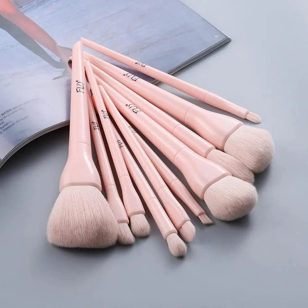 Durable 10pcs Natural Hair Colorful Makeup Brushes Professional Foundation Powder Blush Eyeshadow Eyebrow Blending Brush Set Stevvex