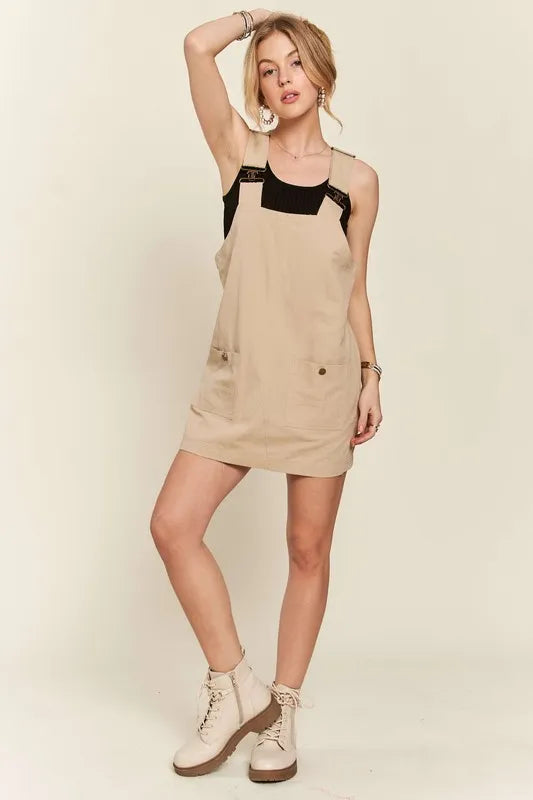 Adjustable Wide Strap Square Neck Overall Dress For Women – Modern Chic, Customizable Fit, Casual & Versatile Stevvex