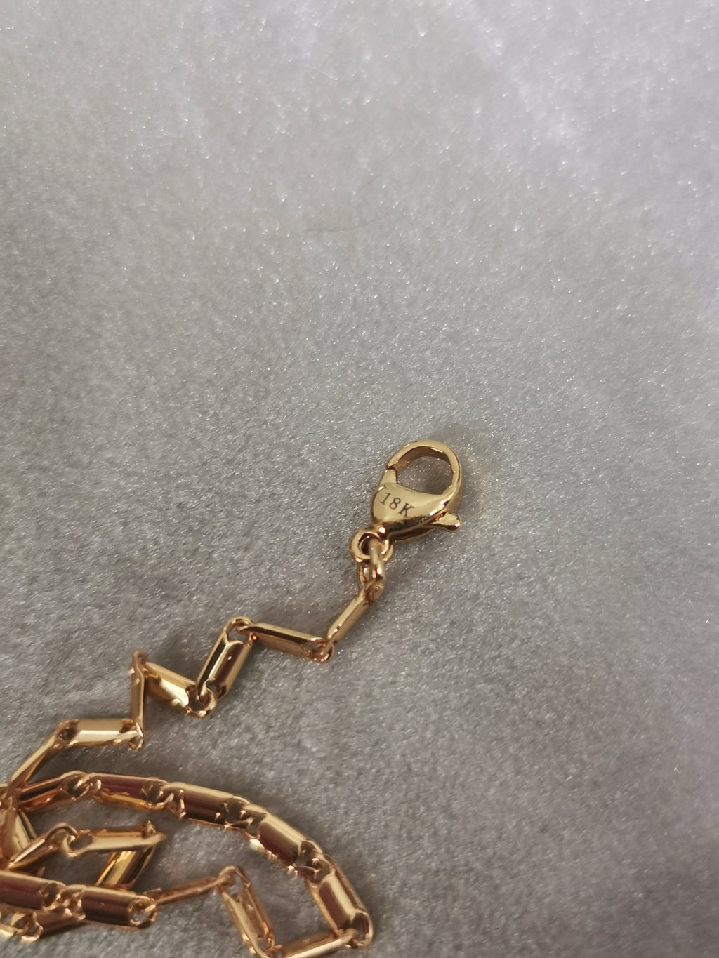 Gold Geo Floral Necklace Pi-Mart