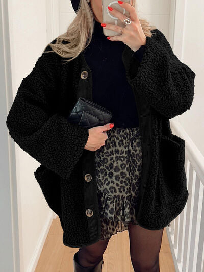Modern Cozy Women Luxuriously Cozy Contrast Button Up Sherpa Jacket with Pockets For Fall & Winter Stevvex