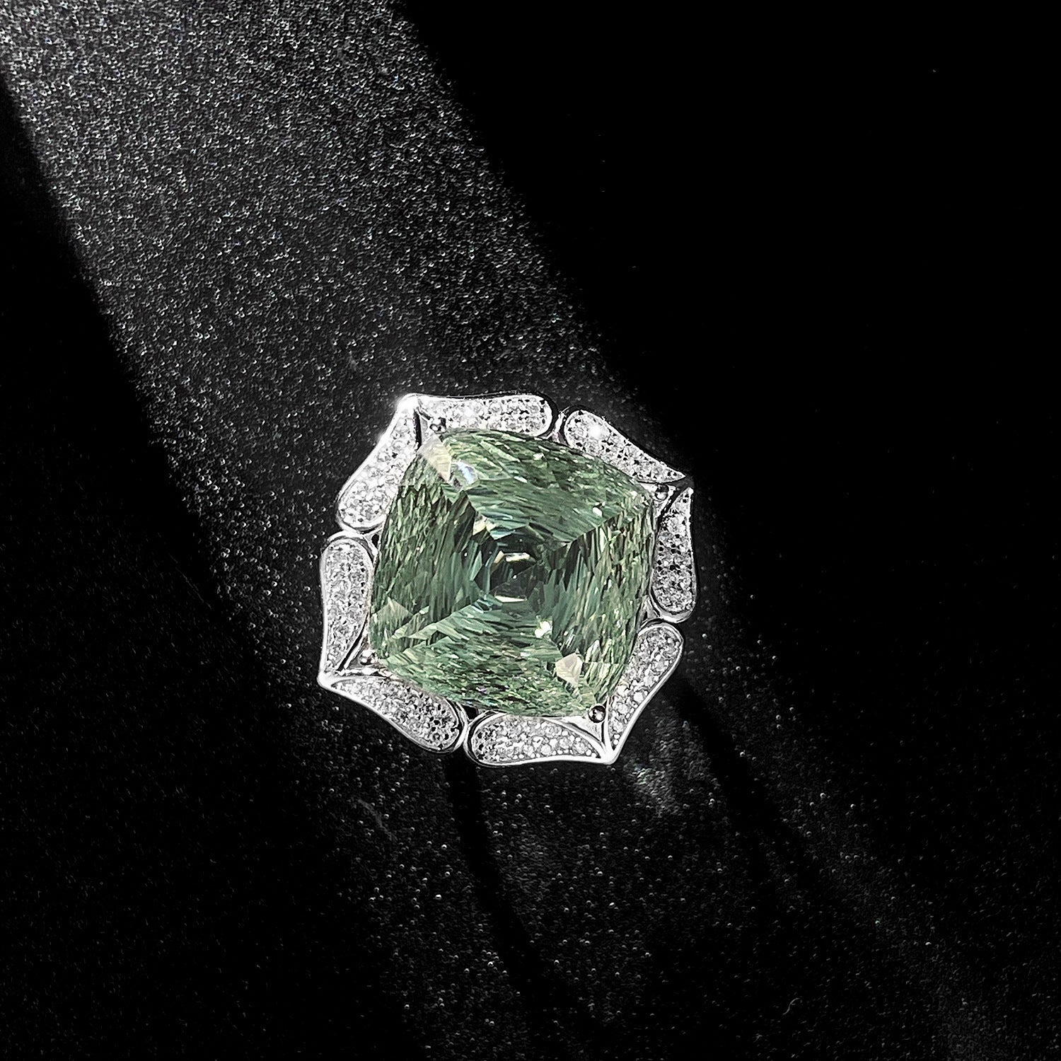 Ins Wind Luxury Crystal Ring Femininity Silver Set With Large Natural Green Crystal Pi-Mart