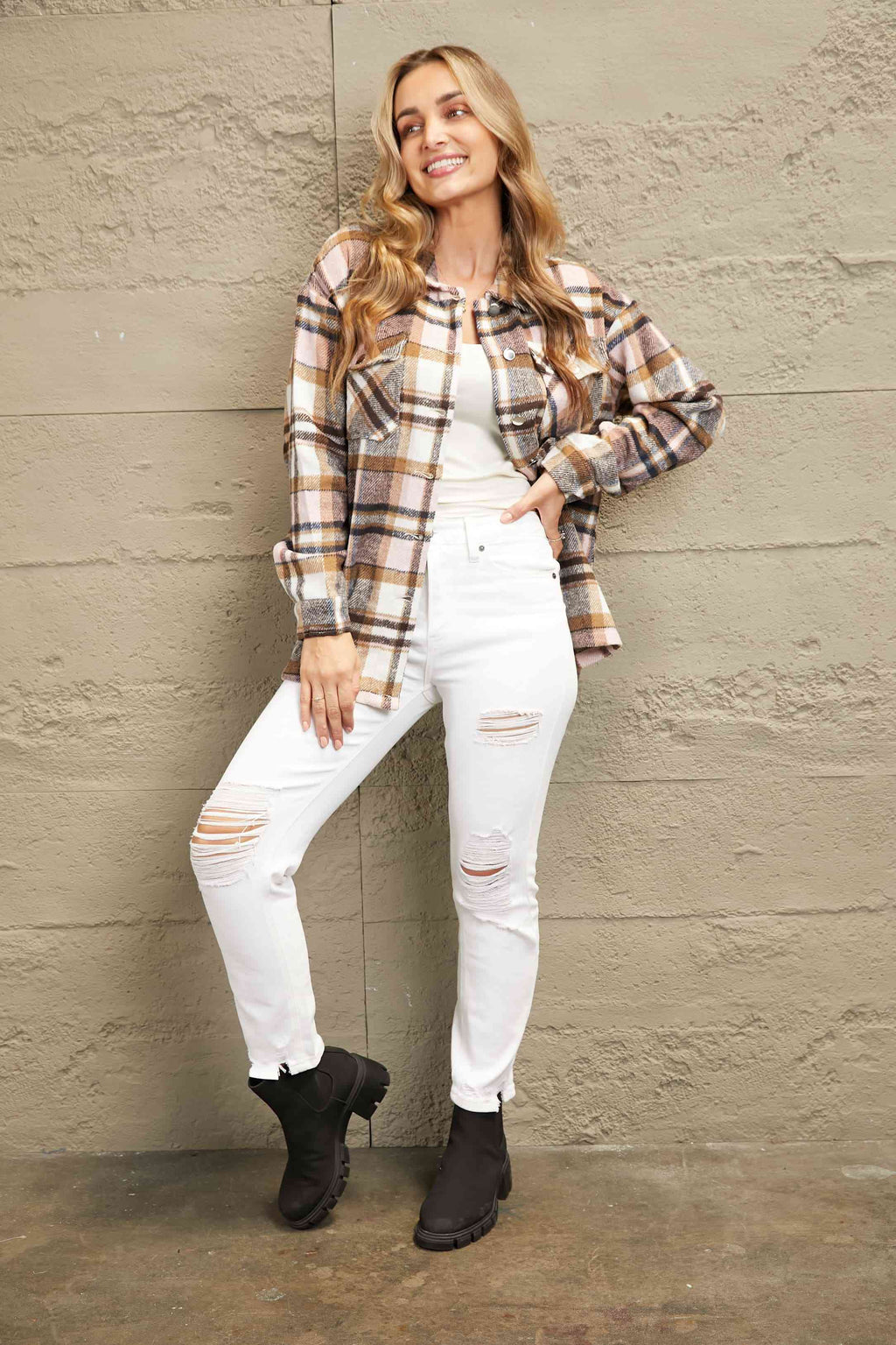 Classic Plaid Button Front Shirt Jacket with Breast Pockets Casual & Minimalist Outerwear Stevvex
