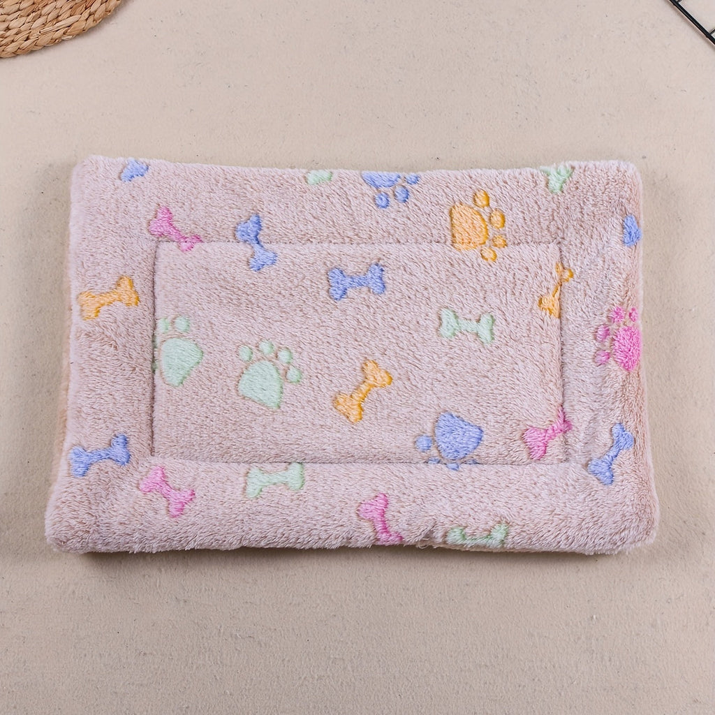 All-Season Dirt-Resistant Rectangular Pet Blanket - Comfortable Dog Paw Heart Print Pet Bed, 1pc Lootquake LLC