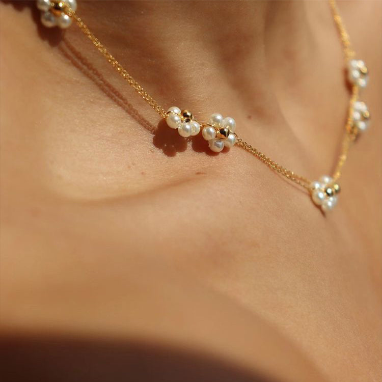 Simple Pearls Flower Necklace Pi-Mart