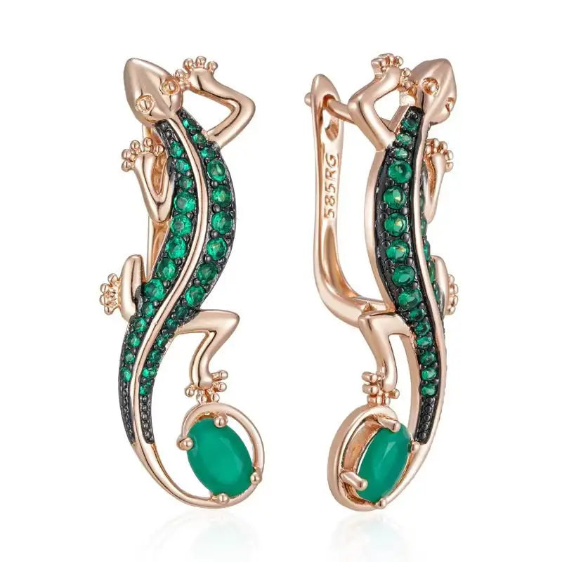 French Hollow Pattern Heart-shaped Earrings