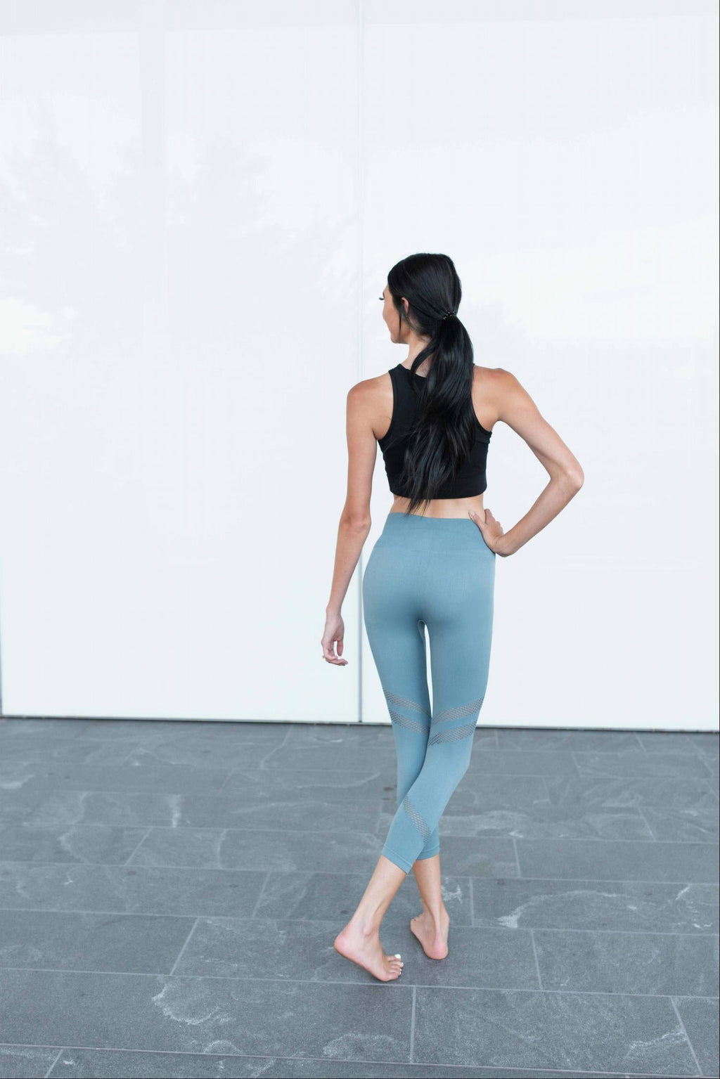 Active Vented Mesh Design Capri Fitness Leggings - SJB-DIAMOND ELITES
