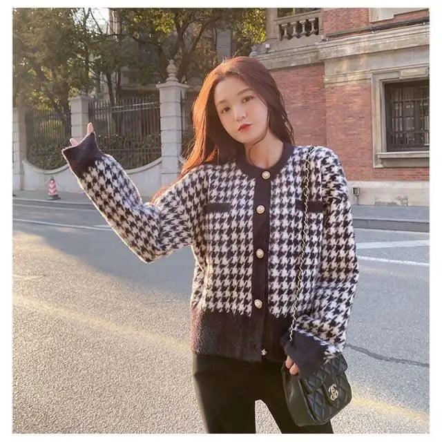 Elegance Short Sweater Cardigan Jacket For Women Modern Imitation Mink Fleece Knitwear Tops Vintage O-neck Knitted Coats Stevvex