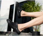 Elegant Black Mens Summer Clogs Shoes Couples Soft Thick Sole Beach Shoes Black Garden Sandals Unisex Garden Clogs Shoes Summer Slip On Sandals For Mens Stevvex