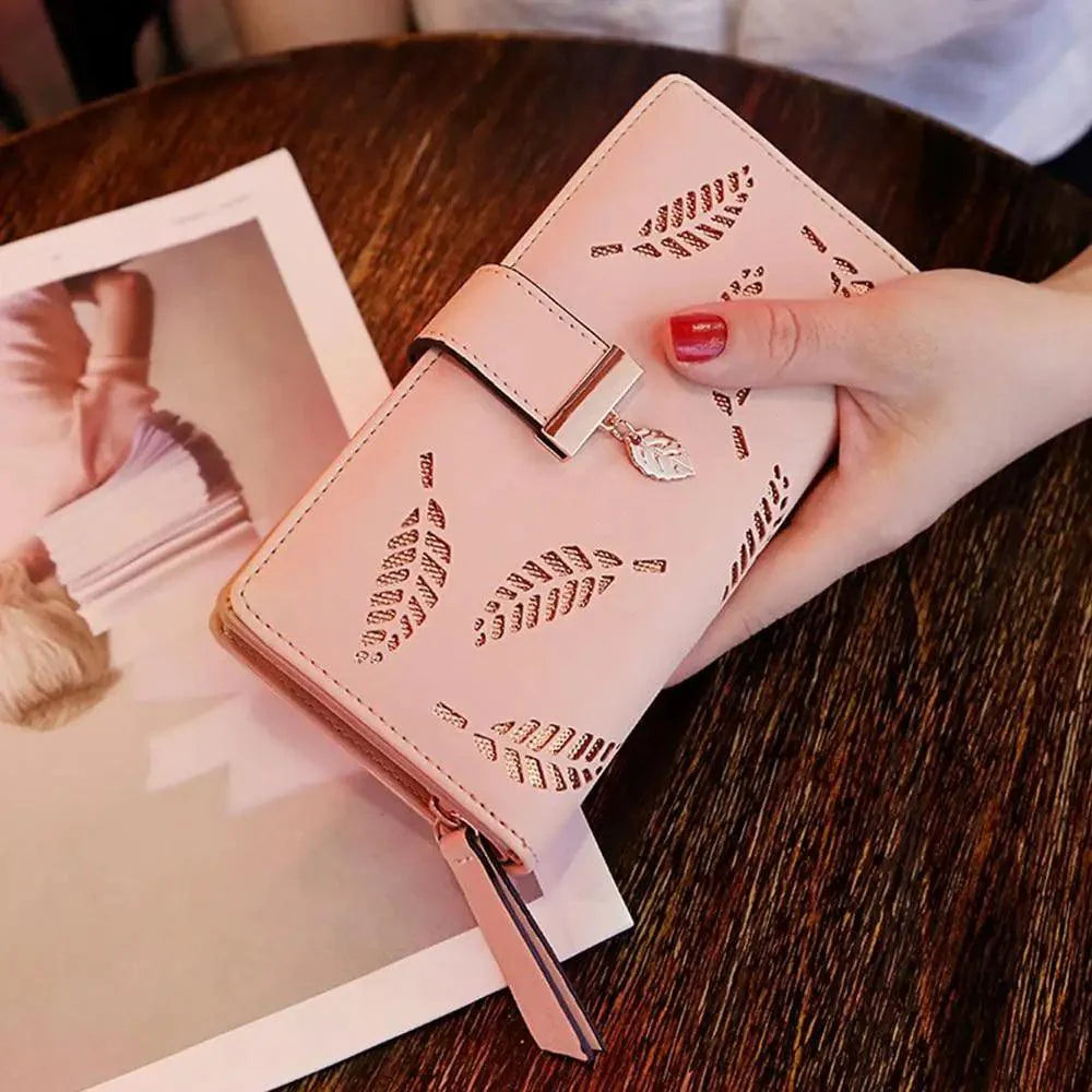 Elegant Leaf Zipper PU Leather Women Wallet Retro Card Holder Modern Design Wallet Excellent Gift Stevvex