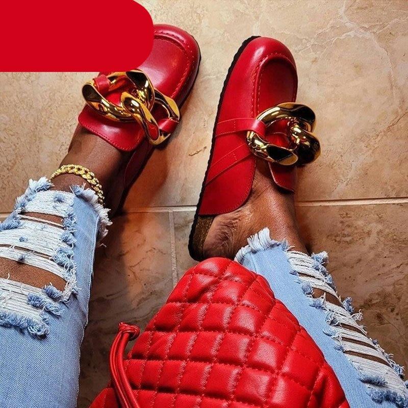 Elegant Metal Chain Design Women Slipper Closed Toe Slip On Shoes Round Toe Low Heels Casual Slides Shoes Flats Loafer Gold Chain Casual Shoes Slip On Women's Slide Sandals Slipers Stevvex