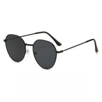 Elegant Retro Sunglasses for Women Classic with Gradient Lenses (MAC264)