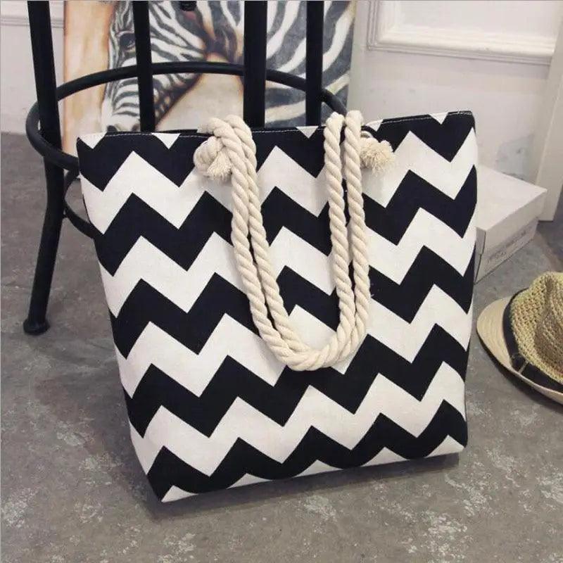 Eye-Catching Fashionable Folding Women Big Size Handbag Ladies Casual Flower Printing Canvas Graffiti Shoulder Bag Stevvex