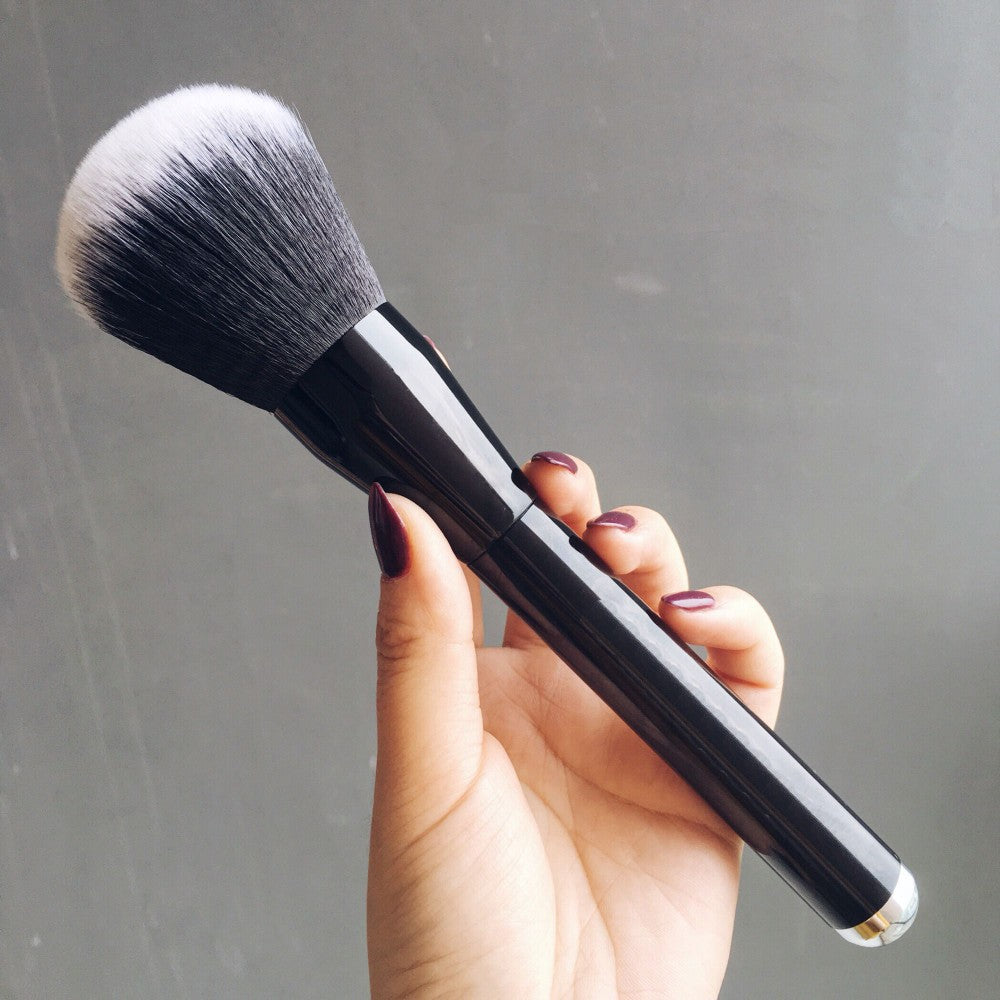 Single Wooden Handle Loose Powder Brush Pi-Mart