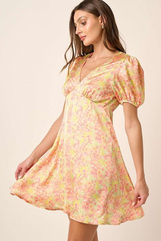 New Summer printed V-Neck Puff Sleeve Mini Dress – Trendy Floral Print with Ruched Detailing and Dramatic Puff Sleeves for a Feminine, Fashion-Forward Look Stevvex