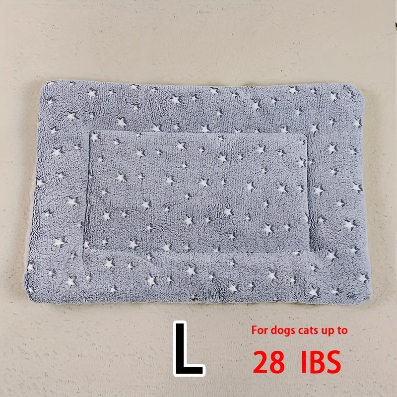 All-Season Dirt-Resistant Rectangular Pet Blanket - Comfortable Dog Paw Heart Print Pet Bed, 1pc Lootquake LLC