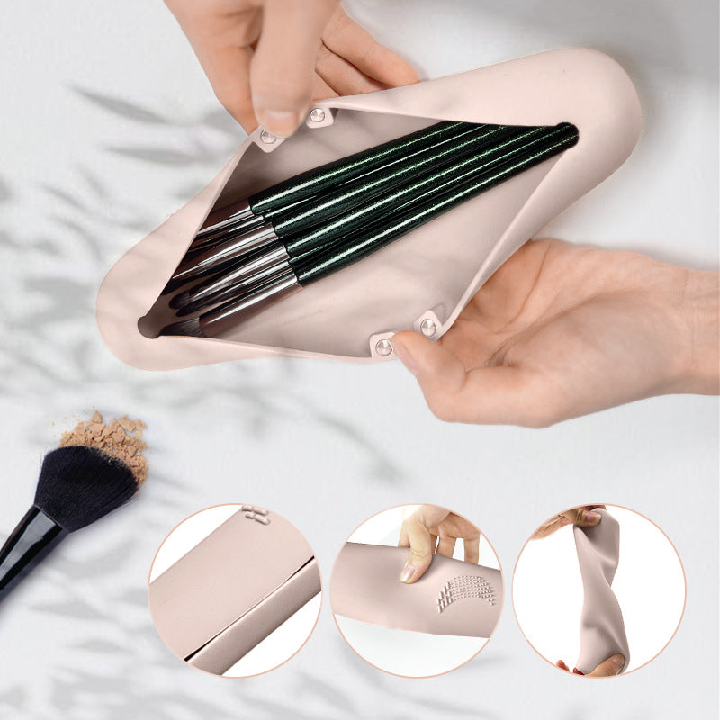 Portable SiliconeDustproof Makeup Brush Storage Bag