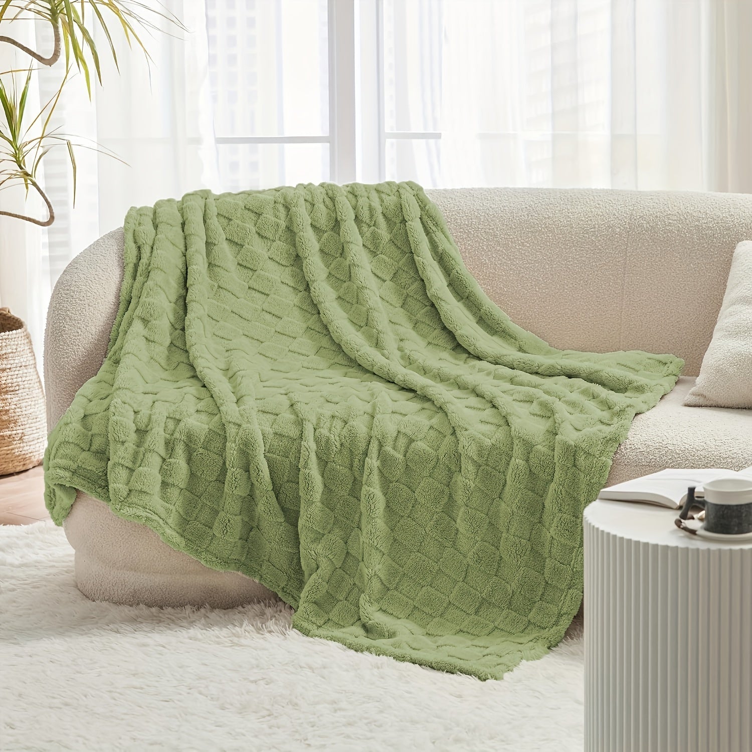 Soft and Cozy Luxurious Glam Plaid Throw Blanket - Reversible, All-Season 3D Checkered Pattern Fantasy Themed Polyester Flannel Fleece Bed Throw for Perfect Comfort Lootquake LLC