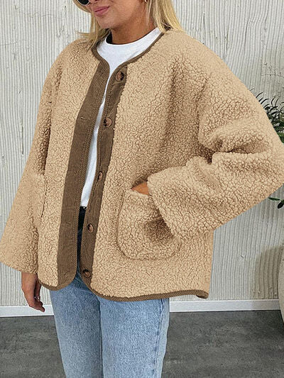 Modern Cozy Women Luxuriously Cozy Contrast Button Up Sherpa Jacket with Pockets For Fall & Winter Stevvex